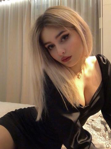 Моника